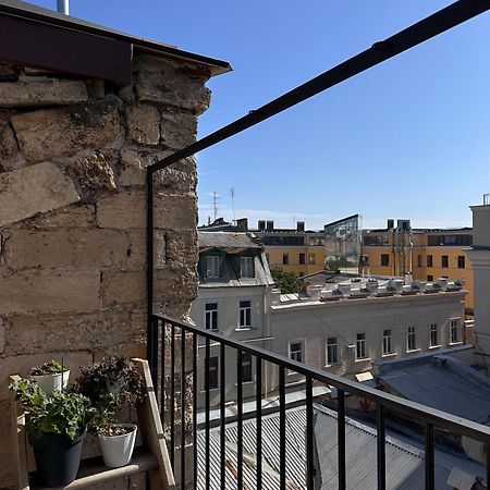 White Door Apartments Heart Of Odessa 1 Eksteriør bilde